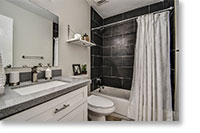 Via 37 Apartment Bathroom